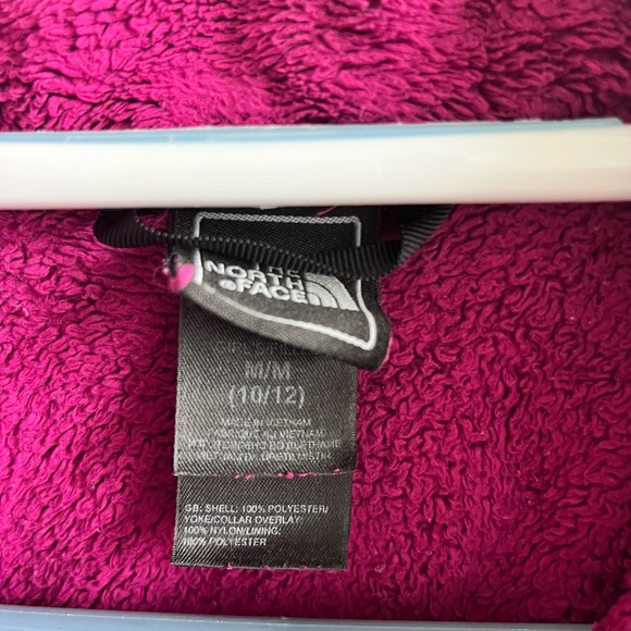 Girls North Face Denali full zip jacket, Fuschia, size M - Picture 4 of 4